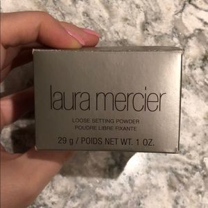 Laura Mercier Loose Setting Powder (translucent)